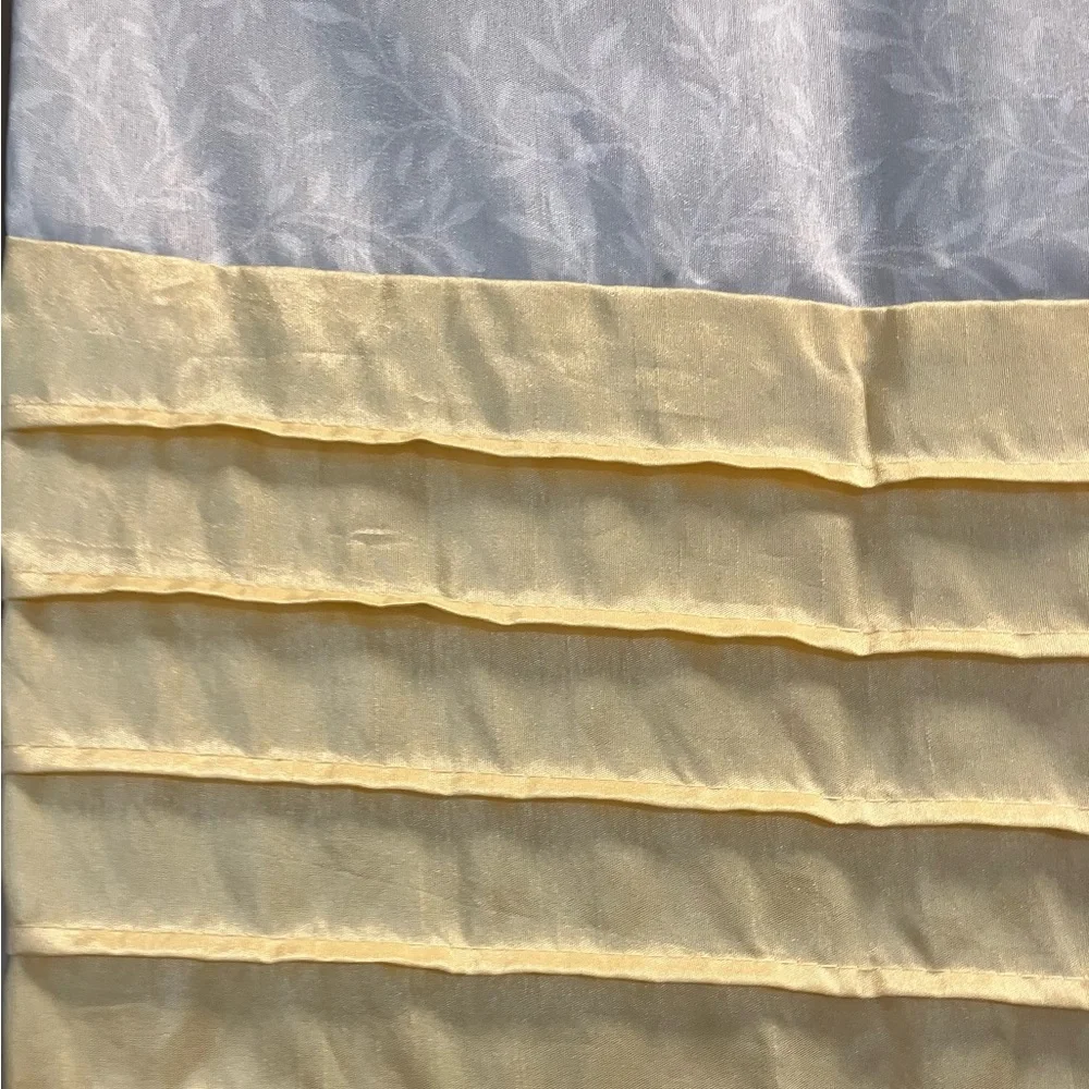 Madison Park Shimmering Yellow/Gold/White/Gray Silky Polyester Fabric beautiful